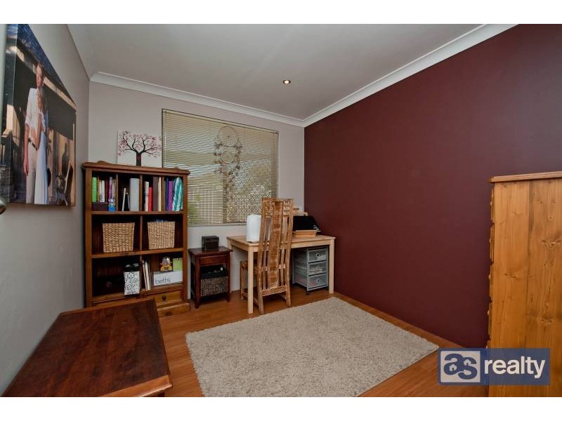 4/2 Nagel Place, Dianella WA 6059