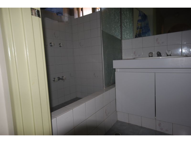 2/5 Ontario Road, Dianella WA 6059