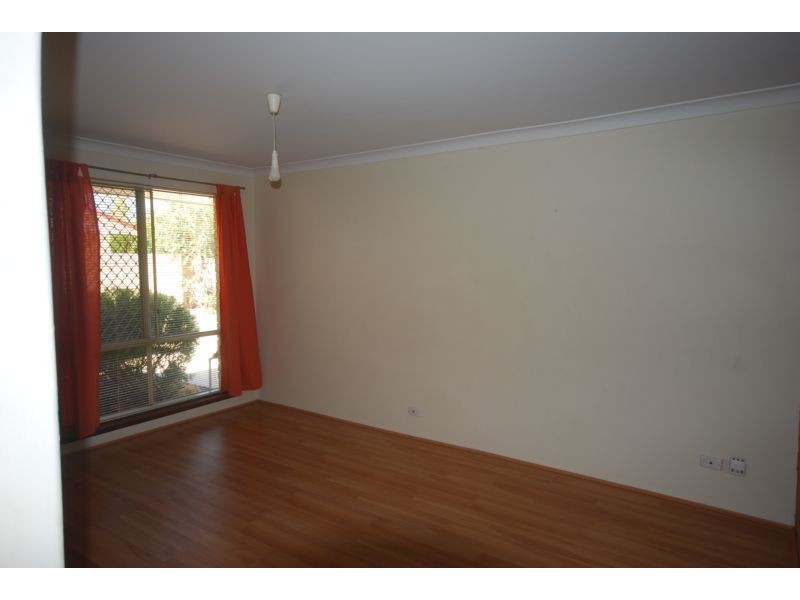 2/5 Ontario Road, Dianella WA 6059