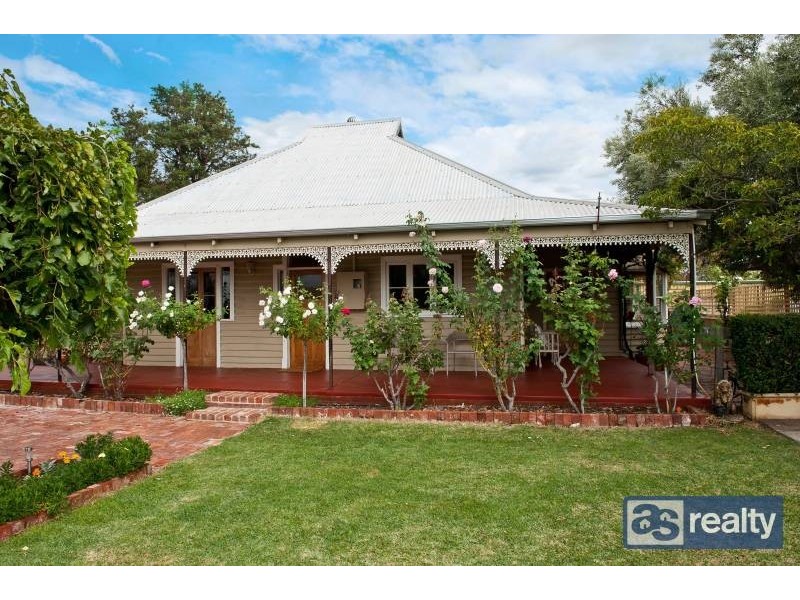 63 Ivanhoe Street, Bassendean WA 6054