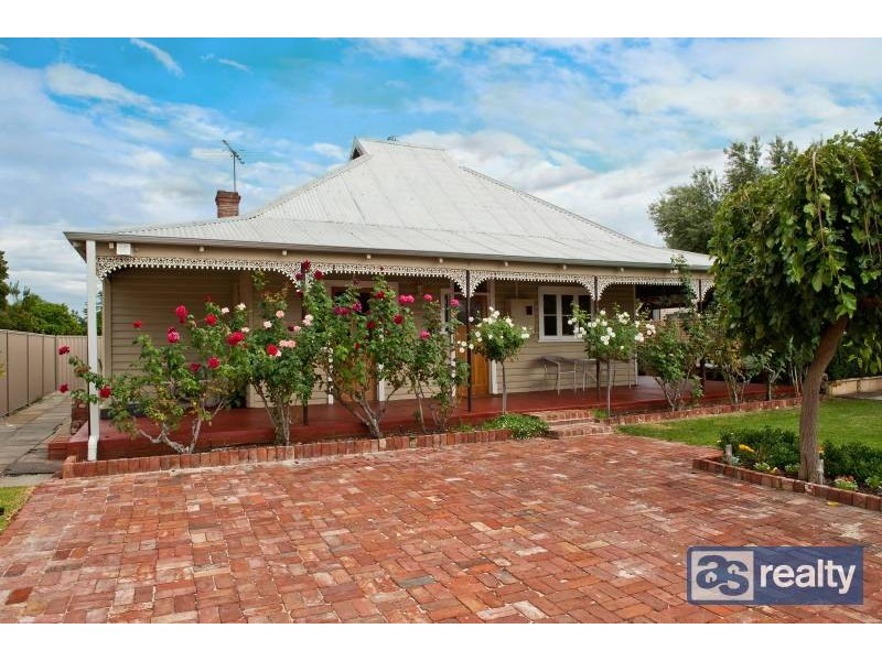 63 Ivanhoe Street, Bassendean WA 6054