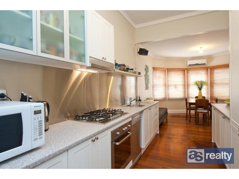 63 Ivanhoe Street, Bassendean WA 6054