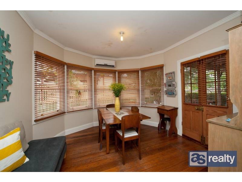 63 Ivanhoe Street, Bassendean WA 6054