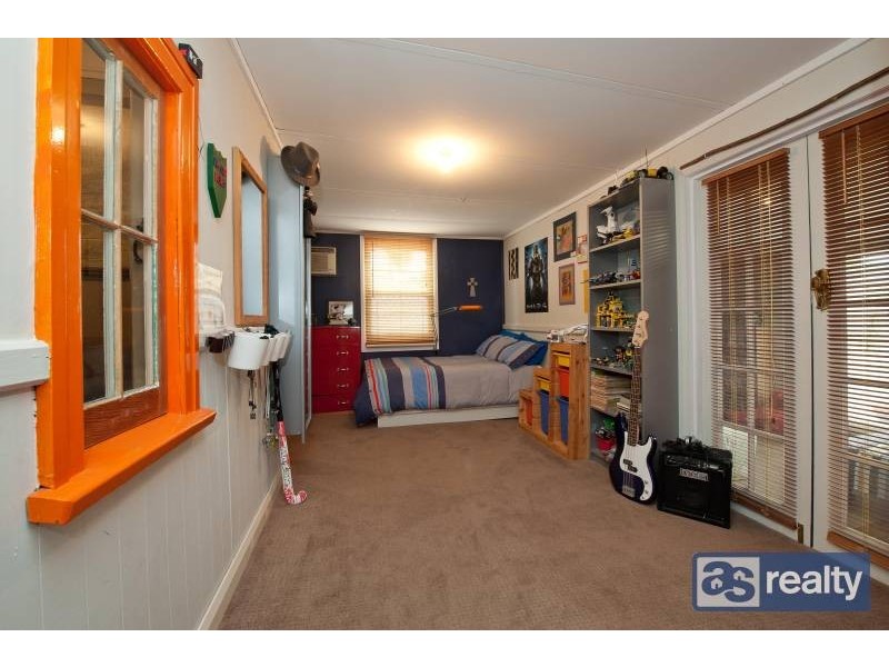 63 Ivanhoe Street, Bassendean WA 6054