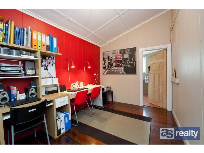 63 Ivanhoe Street, Bassendean WA 6054