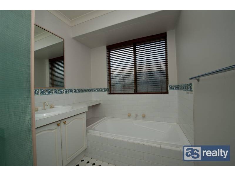 1/39 Langley Road, Bayswater WA 6053