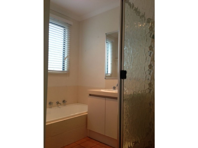 34 Lawrence Street, Bayswater WA 6053