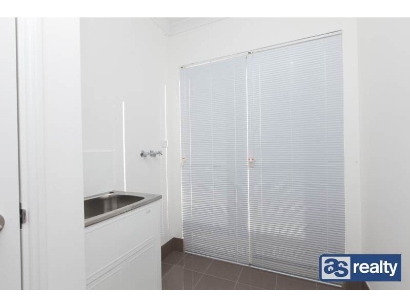 2/35 Clavering Road, Bayswater WA 6053