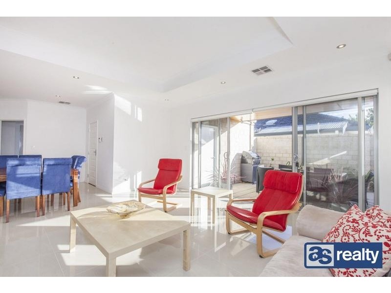 A/15 Towning Street, Embleton WA 6062