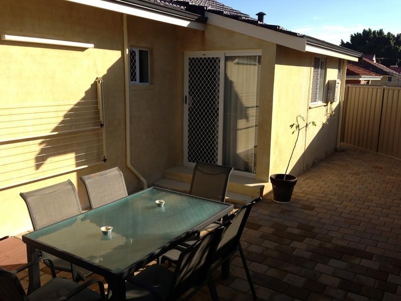 17 Priestley Street, Embleton WA 6062