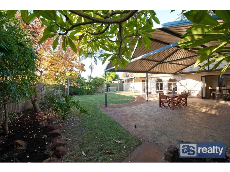 25 Collingwood St, Dianella WA 6059