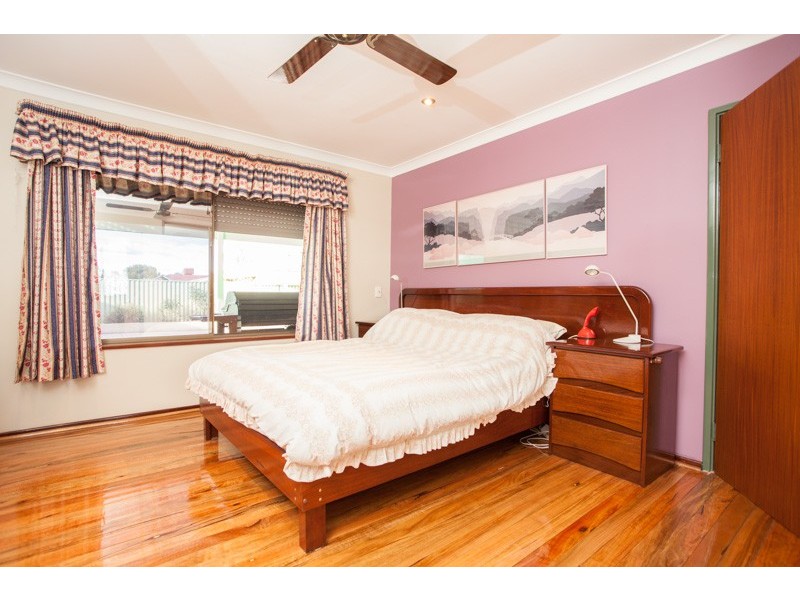 36 Jubilee Avenue, Eden Hill WA 6054