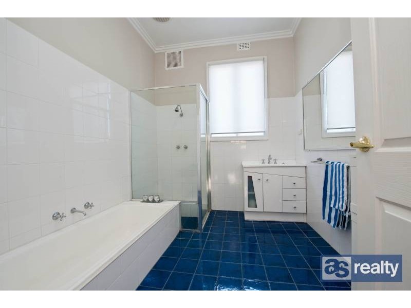 99 Garratt Road, Bayswater WA 6053