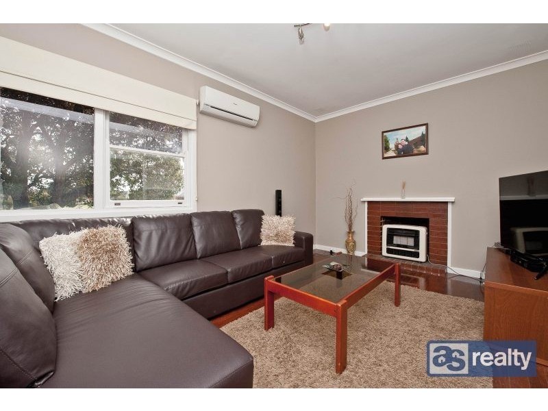 8 Feredy Street, Embleton WA 6062