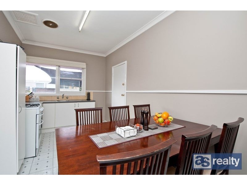 8 Feredy Street, Embleton WA 6062