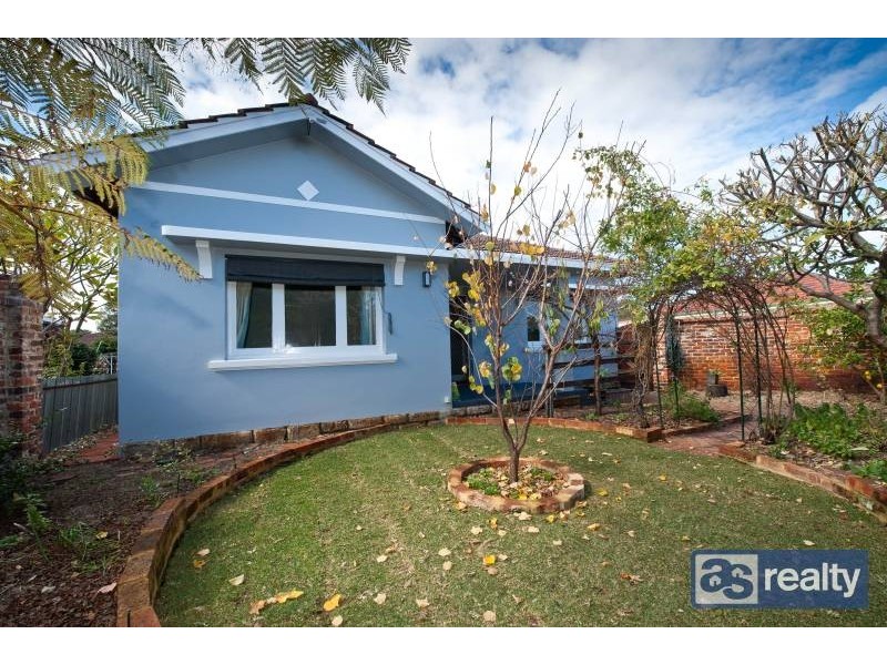 14 Beechboro Rd South, Bayswater WA 6053