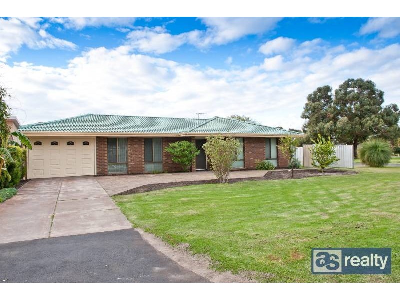 2 Padbury Court, Eden Hill WA 6054