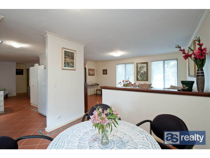 2 Padbury Court, Eden Hill WA 6054