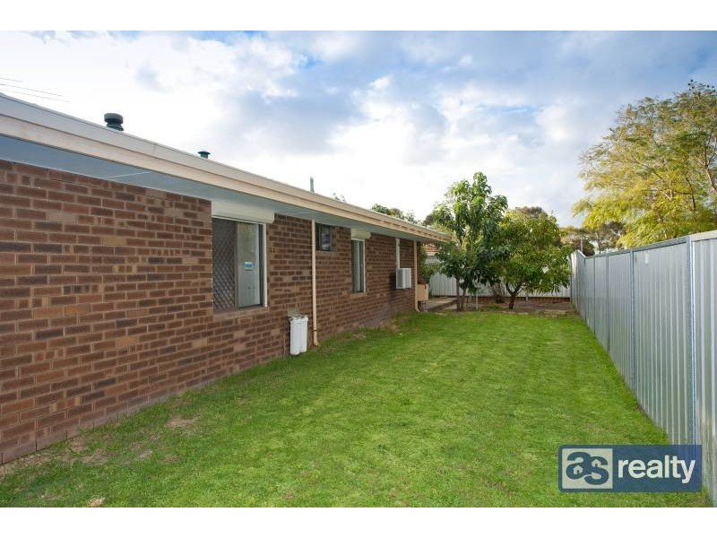 2 Padbury Court, Eden Hill WA 6054