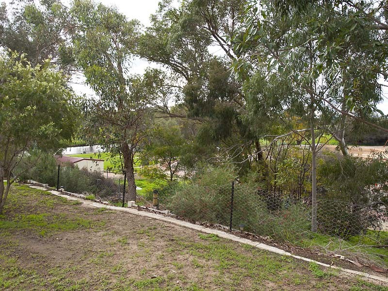 18 Third Avenue, Woodbridge WA 6056