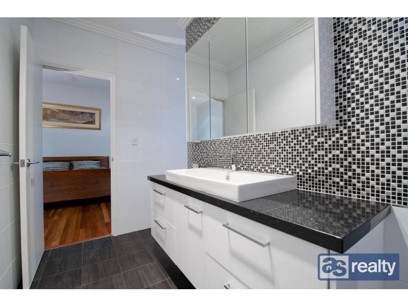 6 Urawa Street, Dianella WA 6059