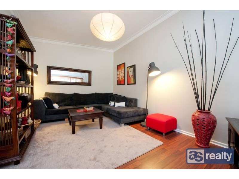 12 Sproxton Way, Embleton WA 6062