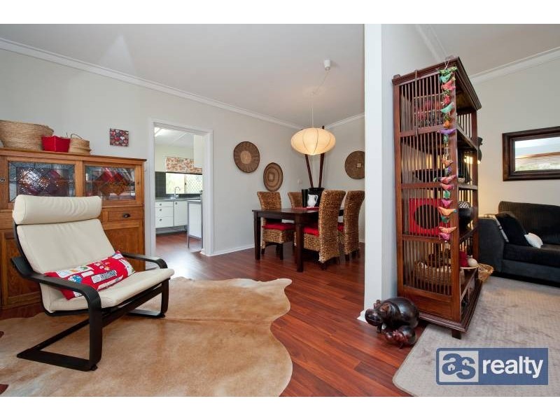 12 Sproxton Way, Embleton WA 6062
