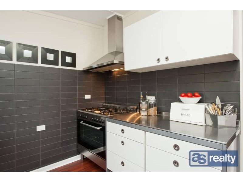 12 Sproxton Way, Embleton WA 6062