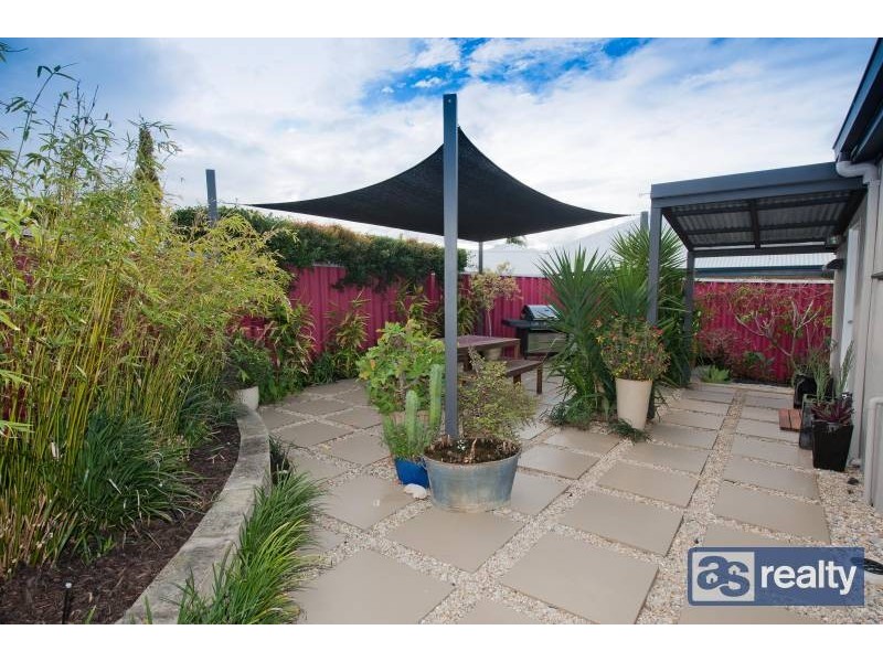 12 Sproxton Way, Embleton WA 6062