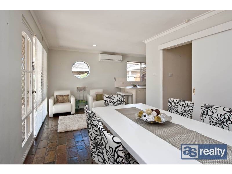 25 Glover Street, Dianella WA 6059