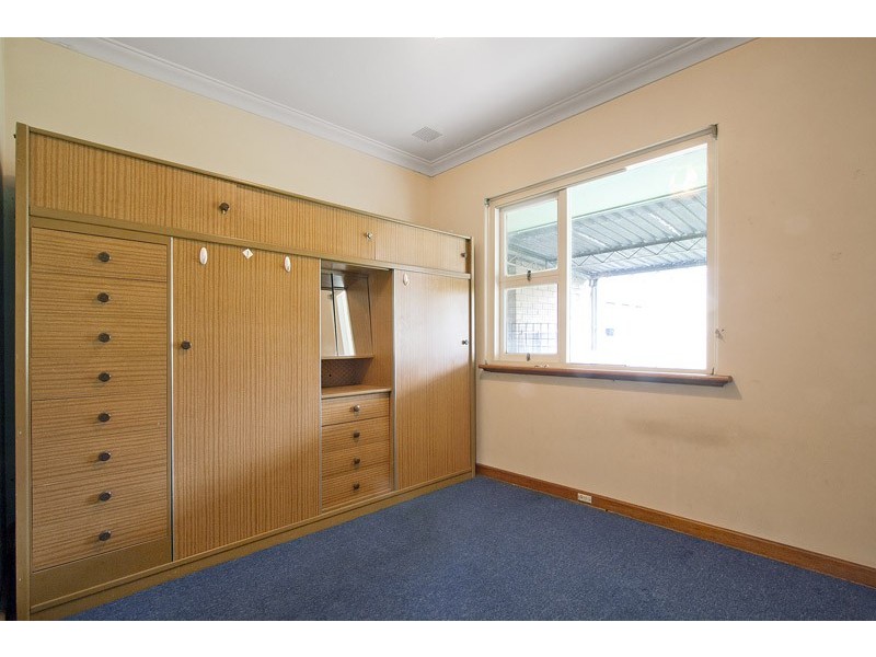 25 Rothbury Road, Embleton WA 6062