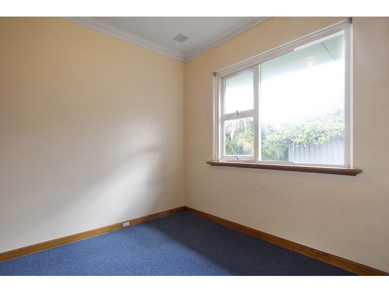 25 Rothbury Road, Embleton WA 6062