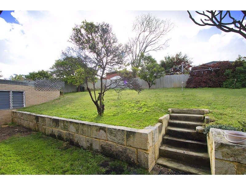 25 Rothbury Road, Embleton WA 6062