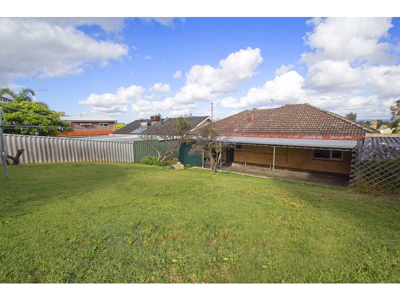 25 Rothbury Road, Embleton WA 6062