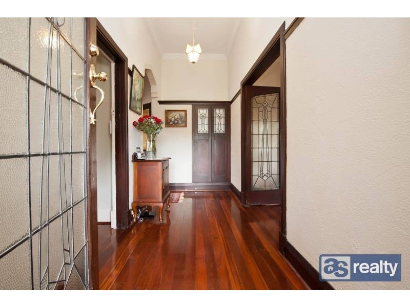 54 Salisbury St, Bayswater WA 6053