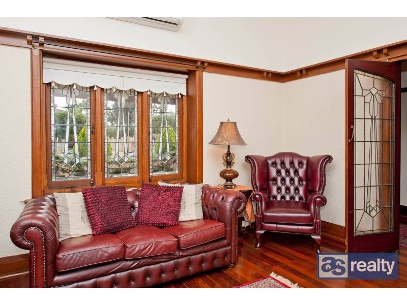 54 Salisbury St, Bayswater WA 6053