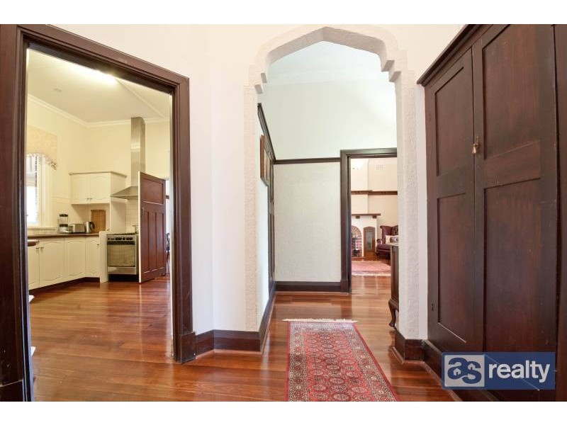54 Salisbury St, Bayswater WA 6053