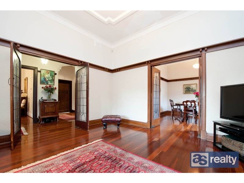 54 Salisbury St, Bayswater WA 6053