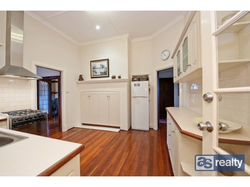 54 Salisbury St, Bayswater WA 6053