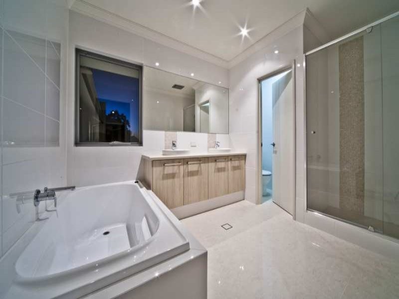 A/34 Bassendean Parade, Bassendean WA 6054