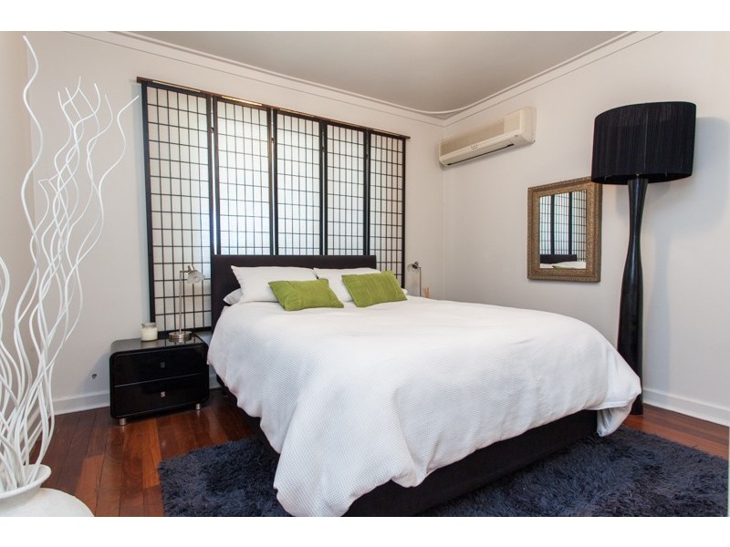 B/8 Cameron Street, Embleton WA 6062