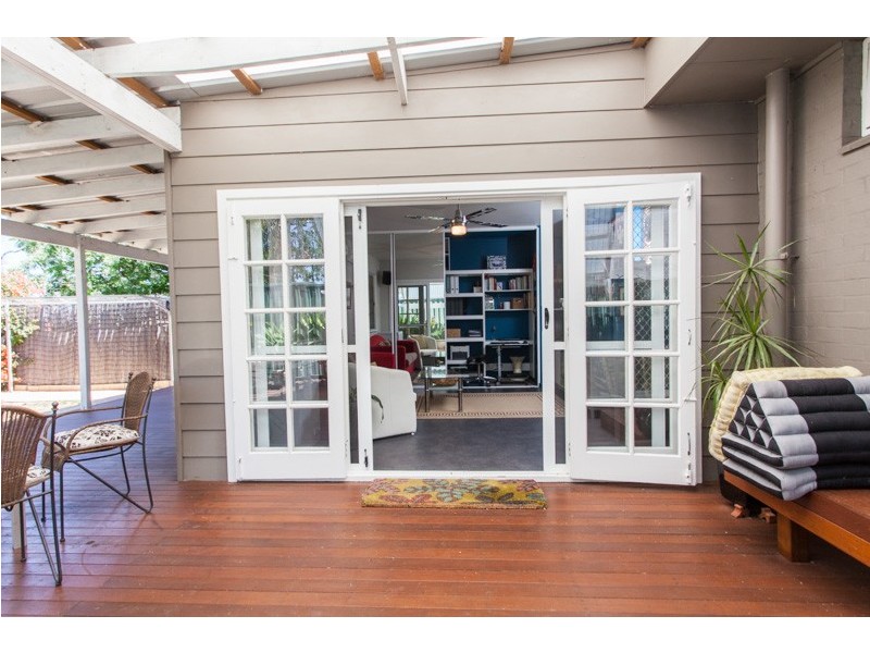 B/8 Cameron Street, Embleton WA 6062