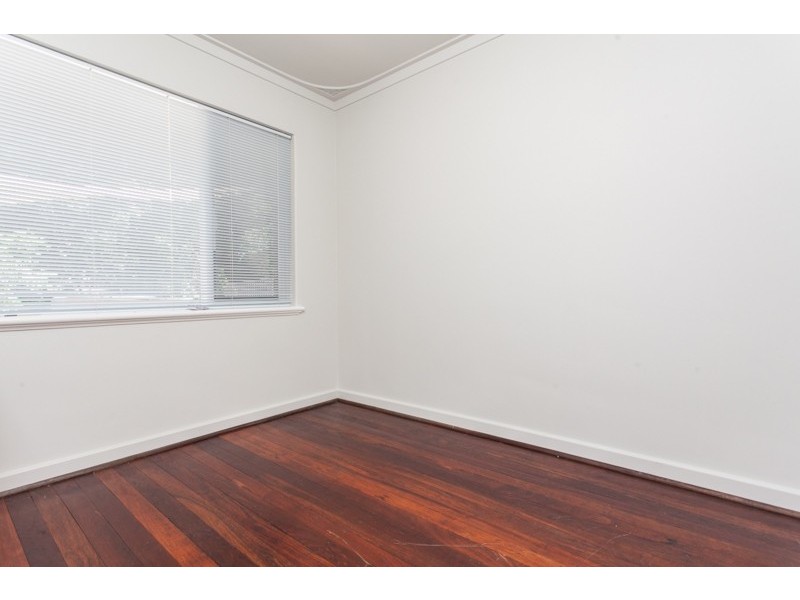 A/8 Cameron Street, Embleton WA 6062