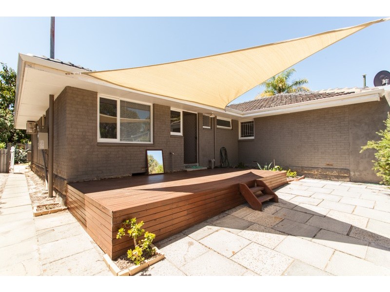 A/8 Cameron Street, Embleton WA 6062