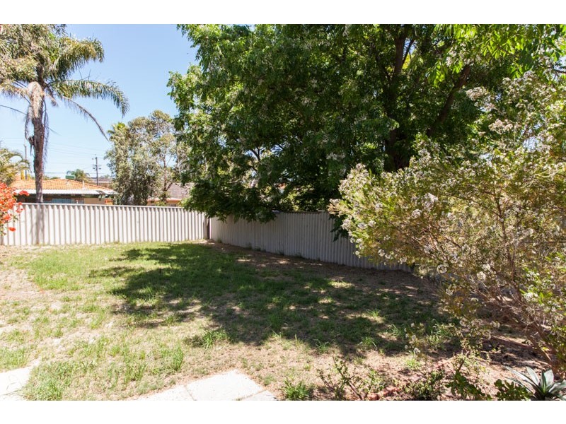 A/8 Cameron Street, Embleton WA 6062