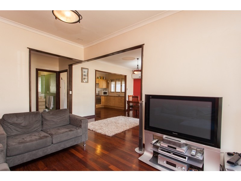 15 Mallion Street, Embleton WA 6062