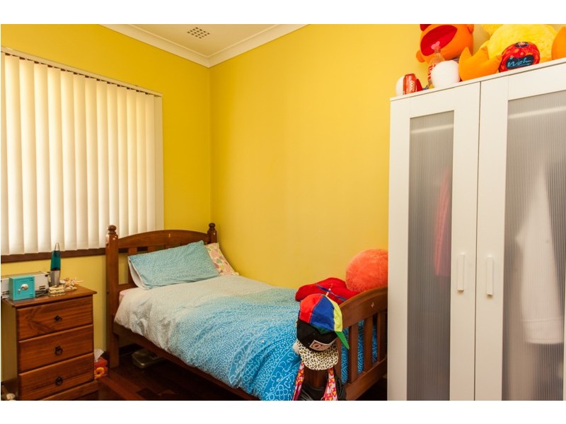 15 Mallion Street, Embleton WA 6062