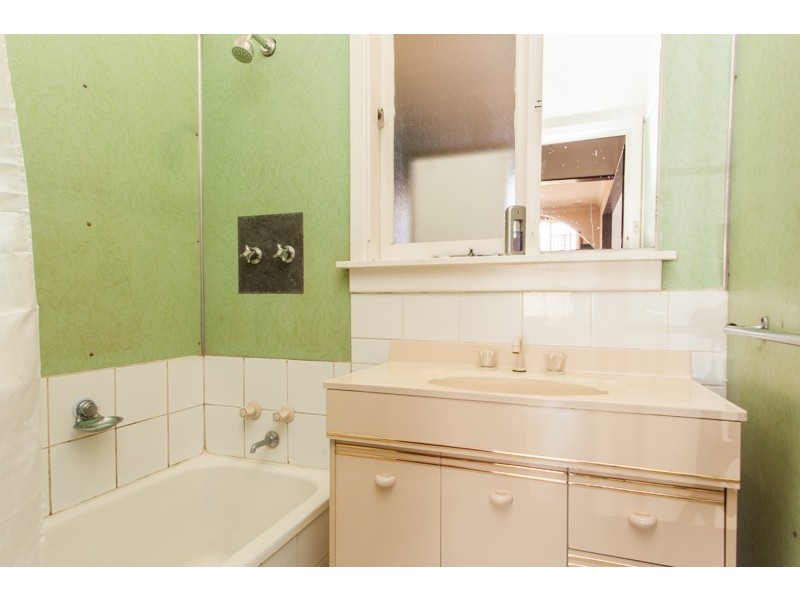 15 Mallion Street, Embleton WA 6062