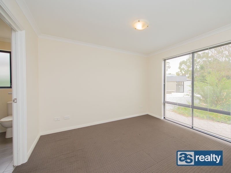 35A Bromley Street, Embleton WA 6062