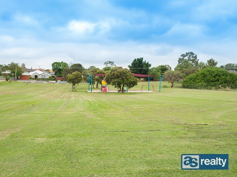 35A Bromley Street, Embleton WA 6062